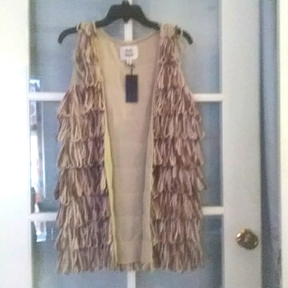 Esley yarn sweater vest - Picture 1 of 5